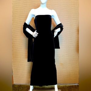 Jessica McClintock strapless black gown with matching shawl in size 6